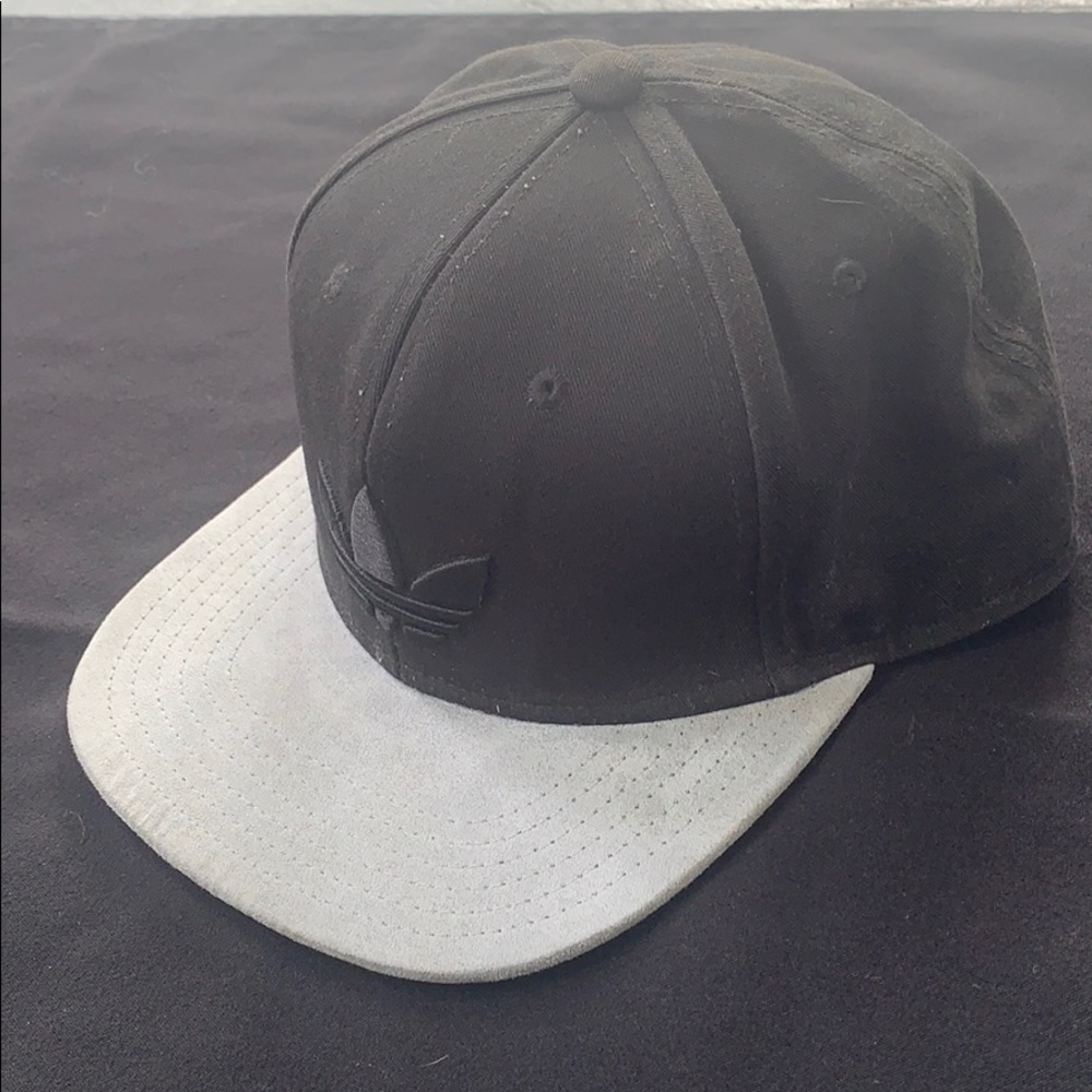 Black/Gray Adidas Snapback